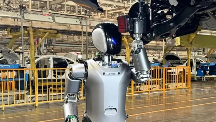 Triển khai robot hình người cho dây chuyền lắp ráp xe với công nghệ AI