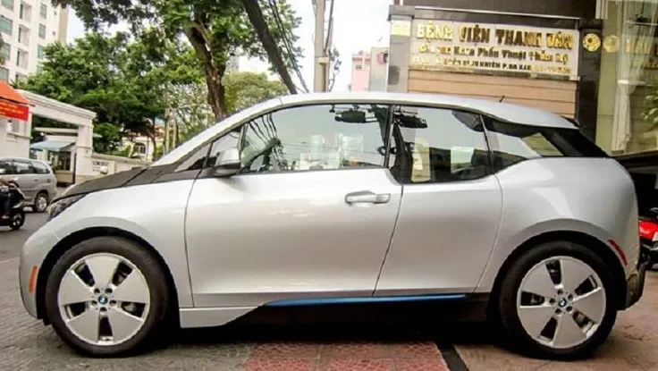 Sẽ có ô tô điện nạp điện như chạy xe đạp? 