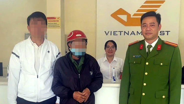 Sau cuộc điện thoại lạ, hai ông bà suýt chuyển 558 triệu đồng cho kẻ lừa đảo