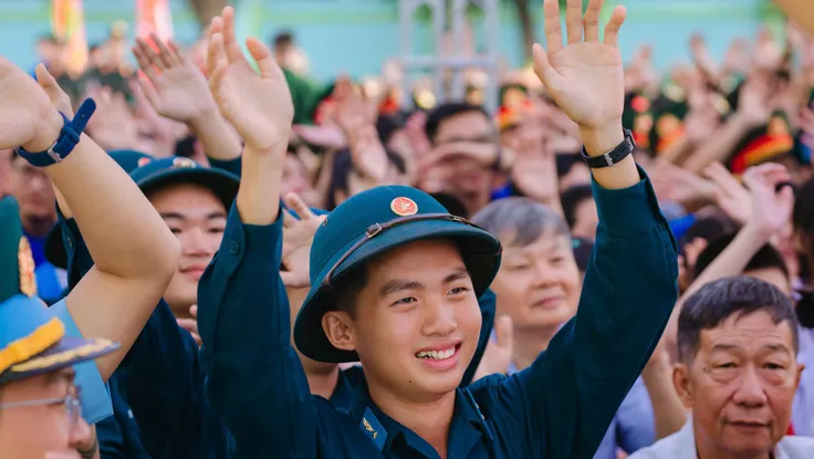 Hơn 100.000 chiến sĩ khởi động 'Kỳ nghỉ hồng' và 'Hành quân xanh' 2025