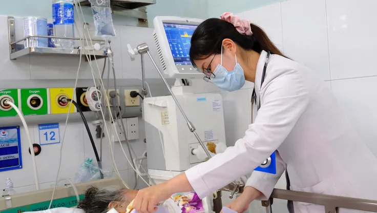 Cứu sống bệnh nhân ngưng tim nhờ kỹ thuật lọc máu hiện đại