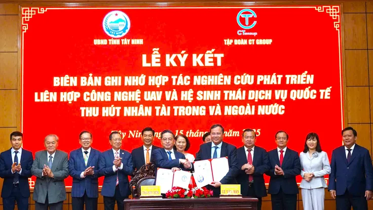 Tây Ninh ký kết CT Group hướng tới trung tâm công nghệ cao 