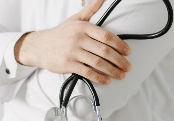 Từ 1-7-2026, tiết lộ giới tính thai nhi để phá thai, bác sĩ sẽ bị đình chỉ hành nghề