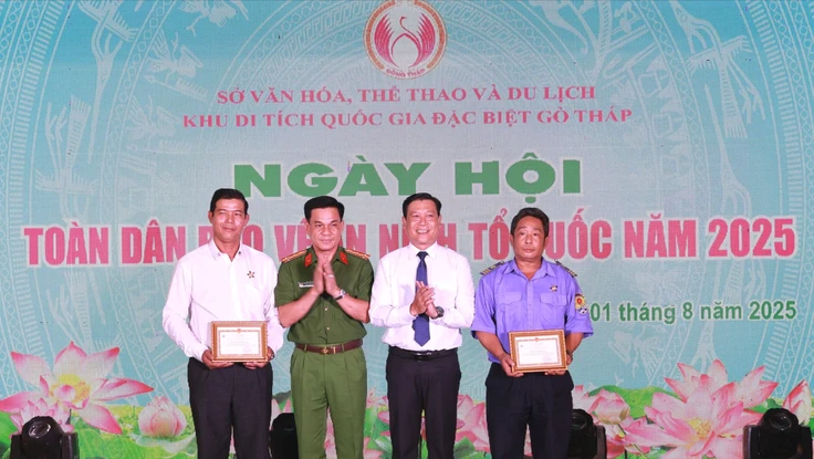 Đồng Tháp: Tiếp tục đẩy mạnh phong trào Toàn dân bảo vệ an ninh Tổ quốc
