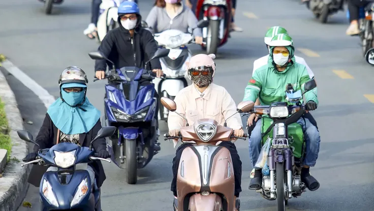 Sở Xây dựng TP.HCM có ý kiến về đề xuất chuyển đổi động cơ xe xăng sang điện 