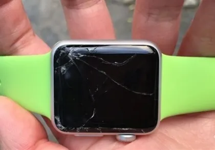 Giật mình với chi phí bảo hành Apple Watch