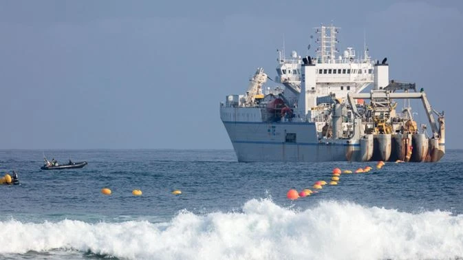 Tuyến cáp quang mới có tốc độ nhanh hơn 16 triệu lần