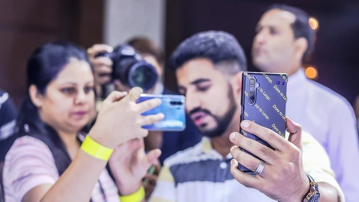 Úp mở về mẫu smartphone có camera lên đến 64 MP