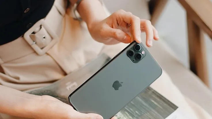 iPhone 11 chính hãng giảm giá mạnh 