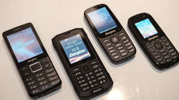 Mẫu điện thoại 'cùi bắp' có kết nối 4G, giá chưa tới 1 triệu