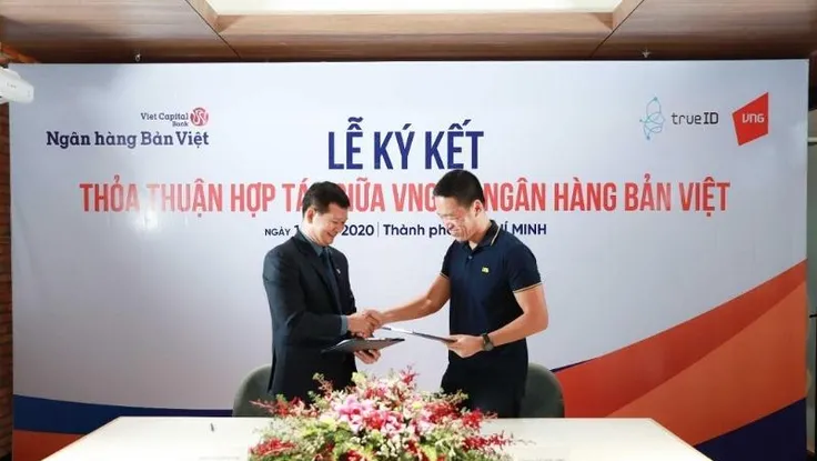 Hệ thống xác thực tự động giúp mở thẻ ngân hàng nhanh hơn