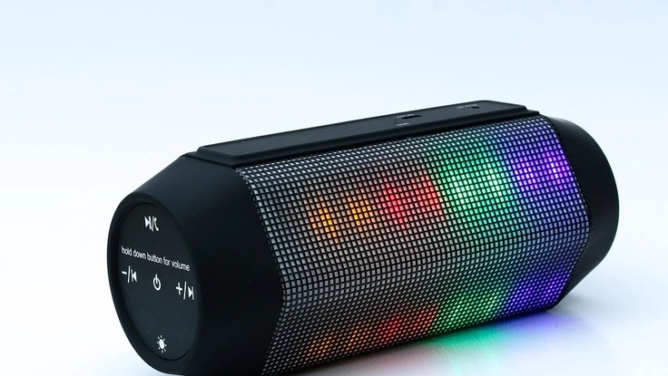 Đánh giá nhanh mẫu loa Bluetooth giá rẻ độc đáo