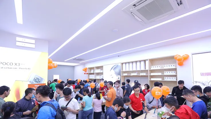 Robot hút bụi và máy lọc không khí giảm giá đến 57%