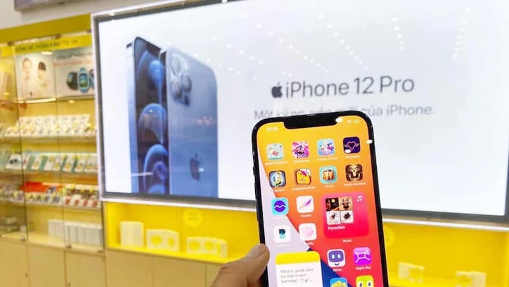 iPhone 12 series giá chỉ từ 13,5 triệu đồng