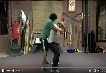 Kích hoạt giao diện trong suốt cho YouTube