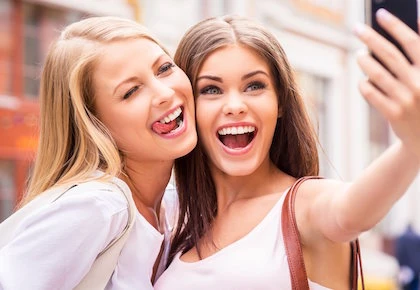 Bỏ Facebook thì bạn sẽ cảm thấy hạnh phúc hơn!