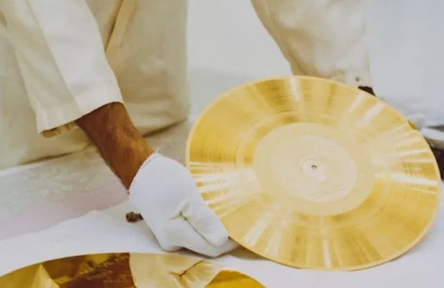 NASA dùng tiếng Việt để liên lạc với người ngoài hành tinh