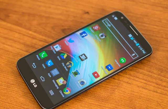 Ba smartphone siêu mạnh giá dưới 2 triệu đồng