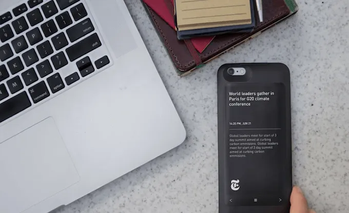 Thêm dung lượng pin và màn hình phụ cho iPhone