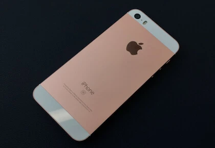 Nhiều người dùng Android bị iPhone SE “hớp hồn”