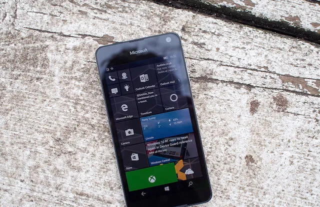 Lumia 650 bán tại Việt Nam với giá mềm