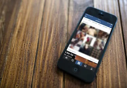 Vì sao ảnh khiêu dâm tràn ngập trên mạng xã hội? 