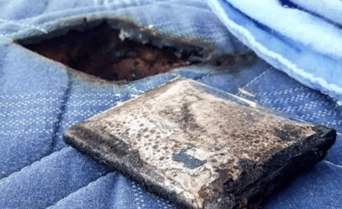 Samsung Galaxy S3 bất ngờ phát nổ khi sạc qua đêm