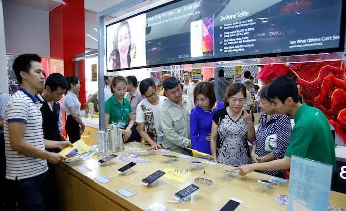 MobiFone ra mắt cửa hàng bán lẻ thứ 10