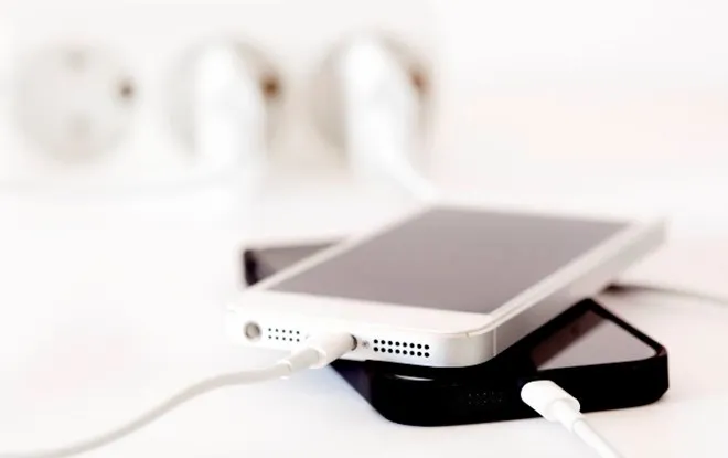 3 cách khắc phục lỗi smartphone sạc pin chậm