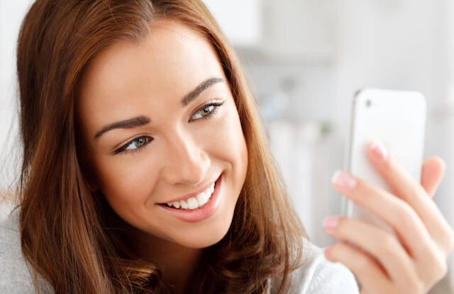 Điều khiển bằng iPhone bằng cách nghiêng đầu 