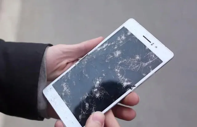 Cứu dữ liệu khi smartphone bị bể màn hình