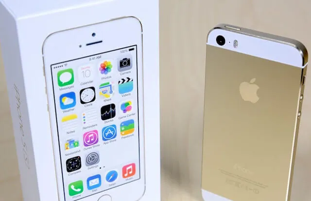 iPhone 5s giảm giá 1 triệu dịp cuối tuần