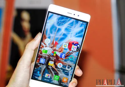 Bộ đôi smartphone giá rẻ có 3GB RAM và hỗ trợ 4G