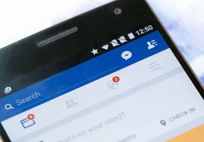 Facebook lại vay mượn tính năng từ Snapchat