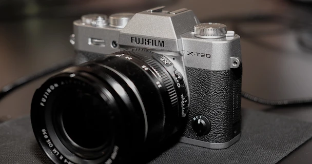 Fujifilm ra mắt dòng máy ảnh GFX với cảm biến 'khủng'