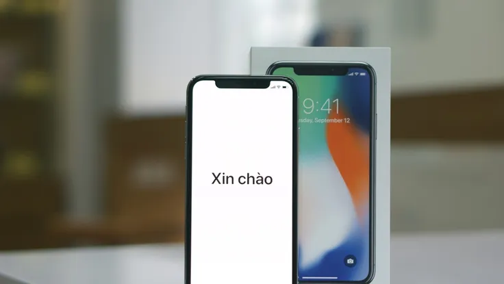 Mở hộp iPhone X chính hãng giá chỉ từ 15 triệu
