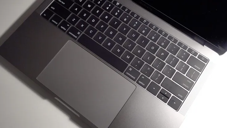 Apple đau đầu vì bị kiện tập thể 