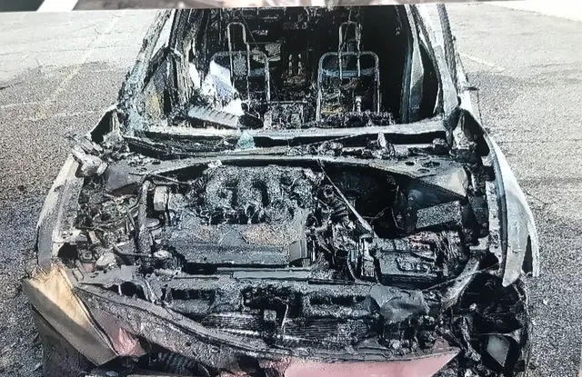 Smartphone Samsung bất ngờ phát nổ trong xe hơi