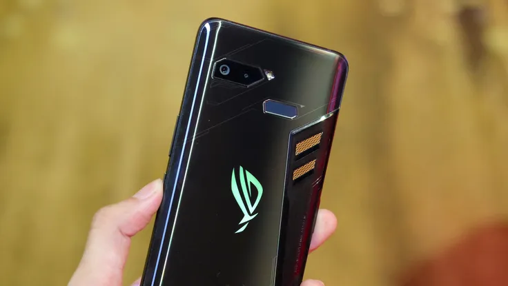 Asus ra mắt ROG Phone và hàng loạt thiết bị cho game thủ