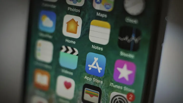 Lộ diện ứng dụng gián điệp theo dõi người dùng iPhone