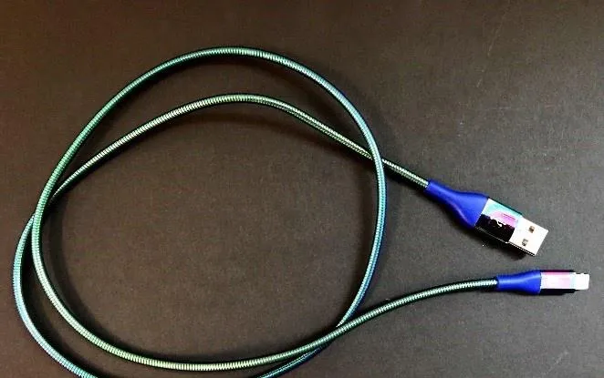 Thu hồi 90.000 cáp sạc iPhone vì nguy cơ cháy nổ