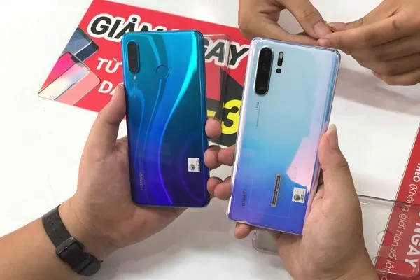 Nhiều nơi ngừng bán điện thoại Huawei, đại lý từ chối mua lại