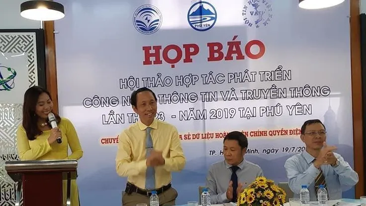 Từng bước chuyển đổi số, phục vụ người dân và DN tốt hơn