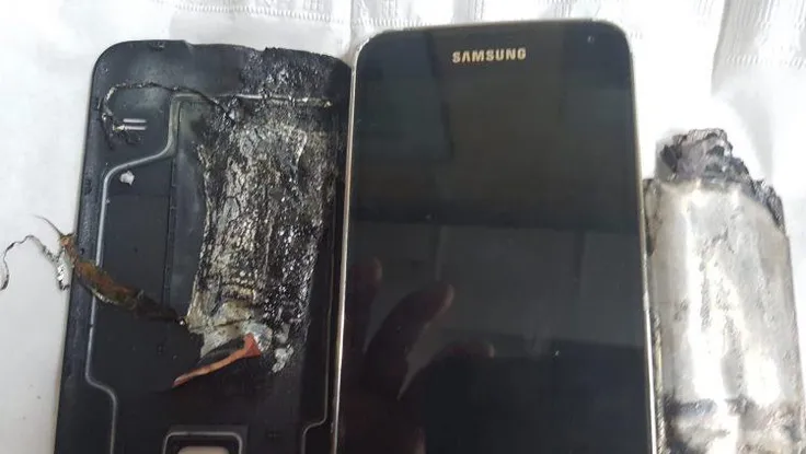 Điện thoại Samsung bất ngờ phát nổ khiến nạn nhân bị bỏng