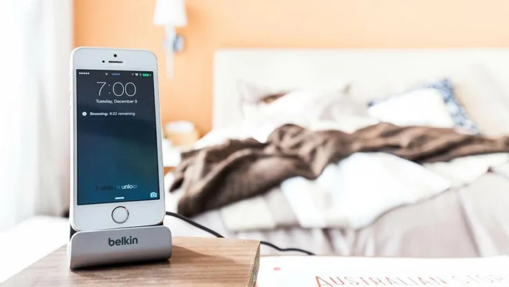 Dùng nhạc chuông báo thức sẽ mau tỉnh hơn âm thanh bíp bíp