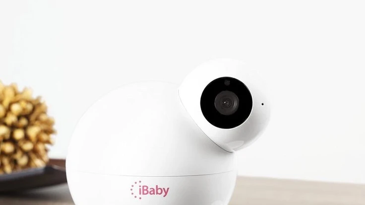 Lộ ảnh nhạy cảm vì camera quan sát 'phản chủ'