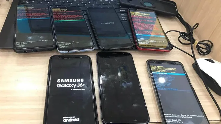 Người dùng Samsung than trời vì điện thoại bỗng nhiên bị treo