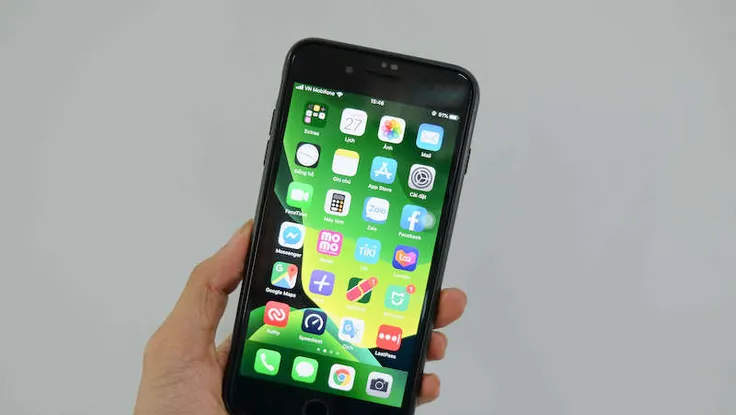 Chiêu trò ‘hô biến’ iPhone quốc tế thành hàng chính hãng