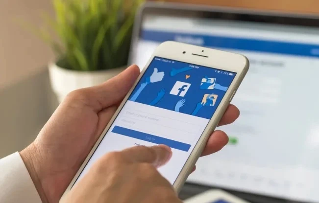 Cách chuyển sang giao diện Facebook cũ