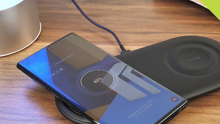 Nhiều điện thoại Samsung không thể sạc nhanh không dây